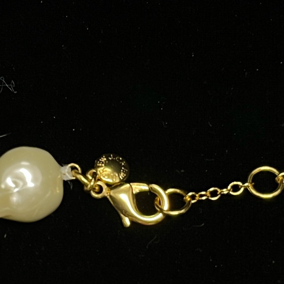 1546 J. Crew Cream Baroque Pearl Necklace - Picture 4 of 4